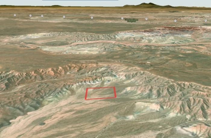 Property lines of 10 acres land in Navajo county, Arizona
